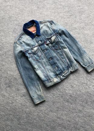 Оригинальная джинсовая куртка, джинсовка levi’s unisex washed denim jeans jacket blue/white3 фото