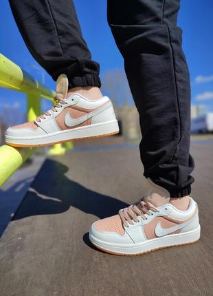 Женские кроссовки nike air jordan 1 low white tan найк белые бежевые3 фото