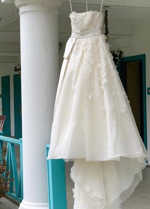 Весільна сукня vera wang white.