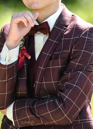 Костюм на весілля