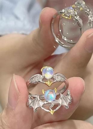 Женское регулируемое кольцо в виде ангела с лунным камнем разноцветный, подарок, креативный, модные, акция скидка мода блестящее крылья серебро