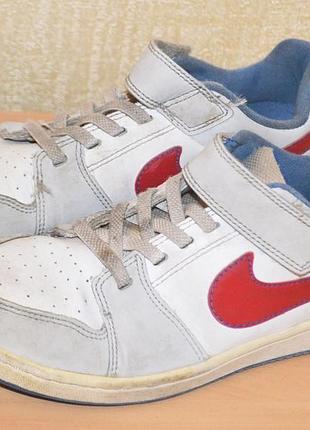 Кроссовки nike р.33