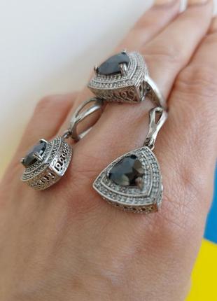 💎 " серебряный " набор кольцо серьги в камнях с черным камнем комплект сережки колечко фианиты цирконий6 фото