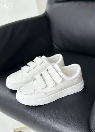 Кросівки білі на липучках  кеди білі на липучках 38 на 24см