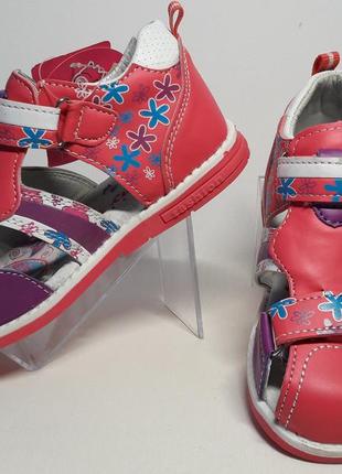 Босоножки для девочки р.22,27 2