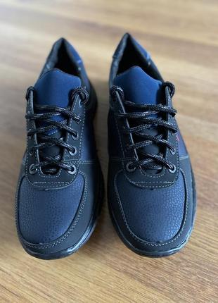 Мужские туфли черные с синими вставками спортивные прошитые удобные4 фото