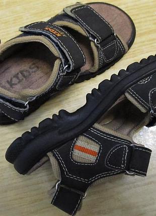 Босоніжки kids sports на липучках р.28, устілка 17 см