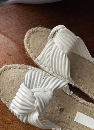 Шльопанці жіночі