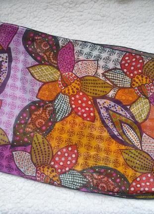 Яскравий шовковий шарф codello