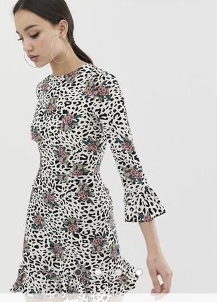 Чайна сукня з розкльошеними рукавами і квітковим і леопардовим принтом john zack tall2 фото