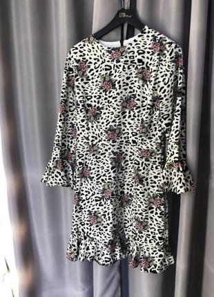 Чайна сукня з розкльошеними рукавами і квітковим і леопардовим принтом john zack tall7 фото