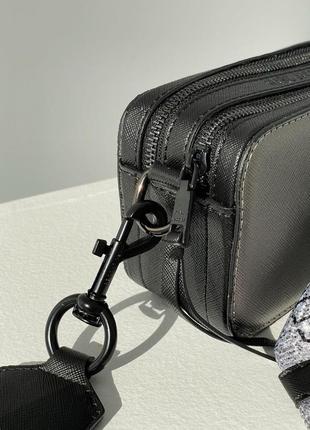 Женская сумка marc jacobs small camera bag silver black6 фото