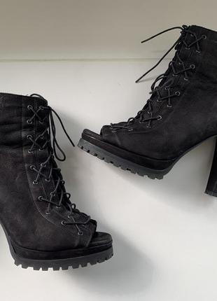 Розпродаж до -50% літні черевики allsaints
