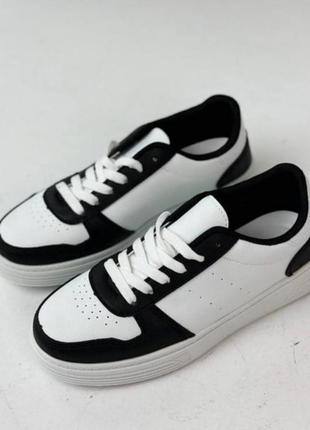 Стильные кроссовки черно белые2 фото
