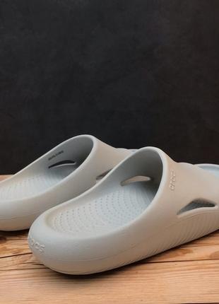 Шльопанці слайди крокси сірі crocs mellow slide gray шльопанці унісекс жіночі чоловічі крокси3 фото