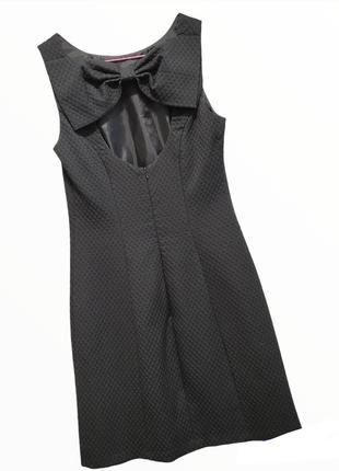 Стильне жіноче чорне плаття з бантом