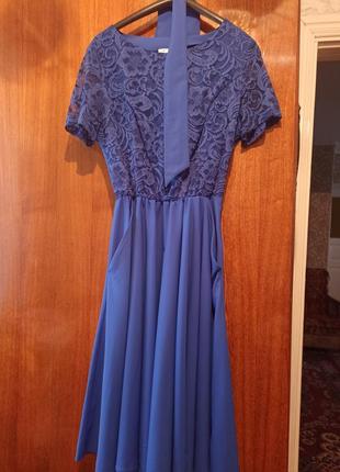 Платье синего цвета в идеальном состоянии одевалось 2 раза размер 50-52 300 грн