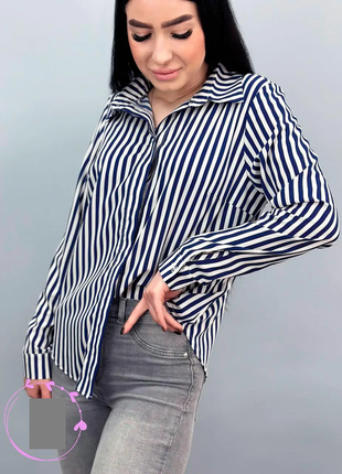Женская рубашка в полоску-запорука яркого и эффектного демисезонного образа.3 фото