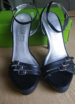 Босоніжки blossem, під декупаж, високий каблук 13 см, 39 р., 26 см