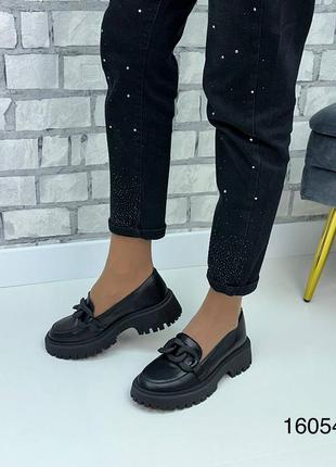 Женские стильные кожаные туфли, черные кожаные туфли на тракторной подошве2 фото