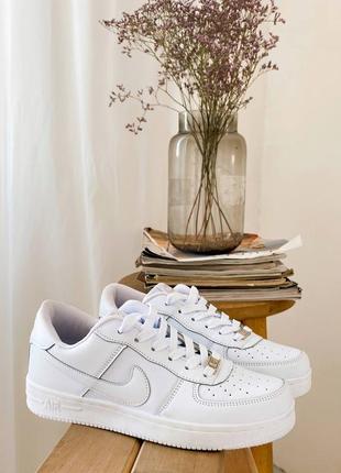 Nike air force 1 low white