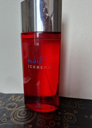 Iseberg light fluid woman