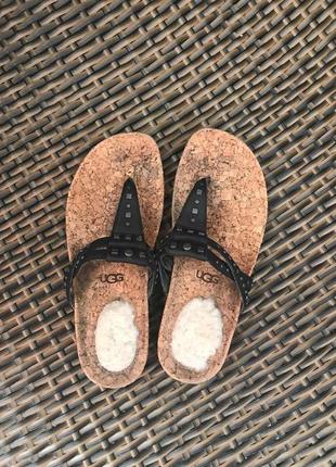 Шлёпанцы ugg 2