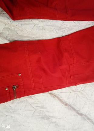 Трендовые красные джинсы карго на заниженной посадке бренда rebel.4 фото