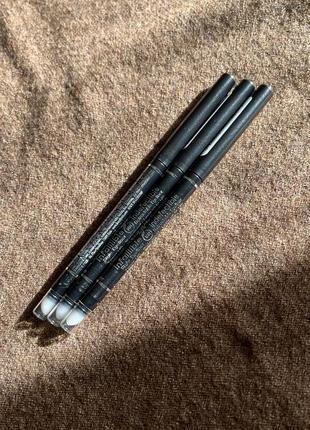 Олівець для очей loreal чорний