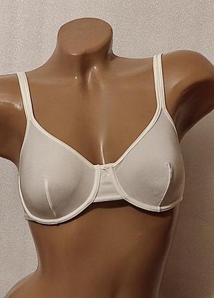 Бюстгальтер без поролона на косточках