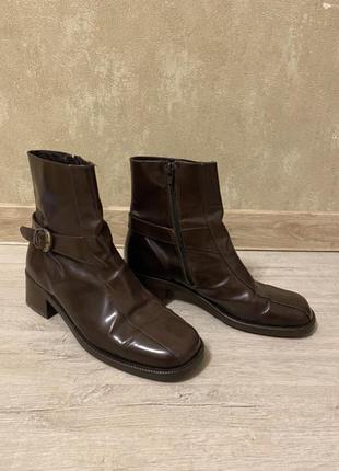 Винтажные кожаные ботинки