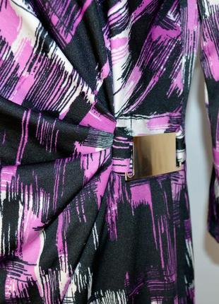 Брендовое пурпурное нарядное вечернее миди платье m&co болгария принт абстракция этикетка3 фото