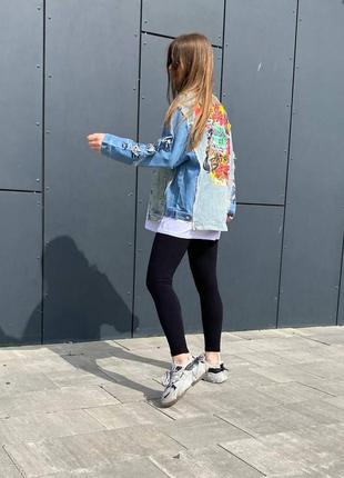 Женская джинсовая куртка 20237 фото