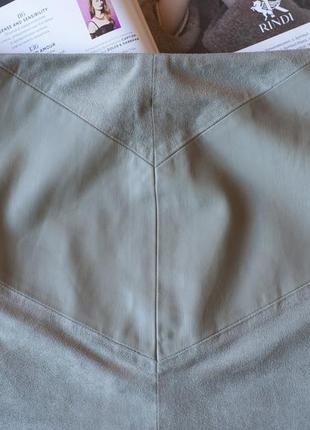 Базова світло-сіра спідниця зі штучної замші та шкіри zara, розмір m4 фото