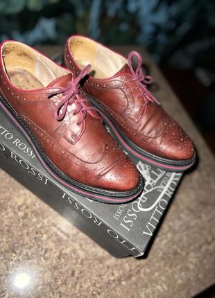 Шкіряні броги туфлі з перфорацією  на шнурівках бургунді vitto rossi8 фото