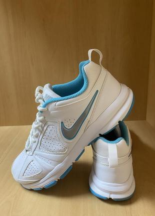 Nike T Lite Xi