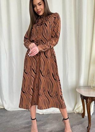 Жіноче плаття в принті зебри