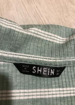 Укороченная футболка в рубчик от бренда shein4 фото