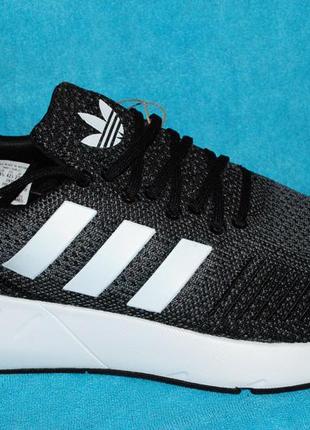 Adidas swift run черные кроссовки 42 размер оригинал