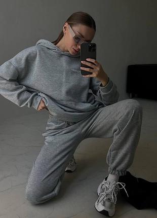 Спортивный костюм весна