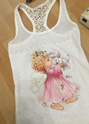 Біла майка - борцовка з красивим малюнком