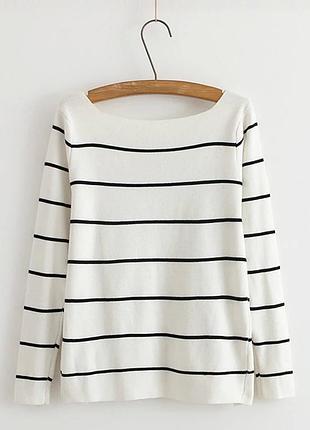 Кофта в полоску для хрупкой девушки