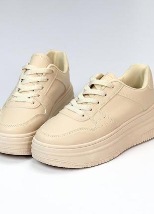 Кросівки кеди на високій підошві платформі танкетці бежеві на шнурках