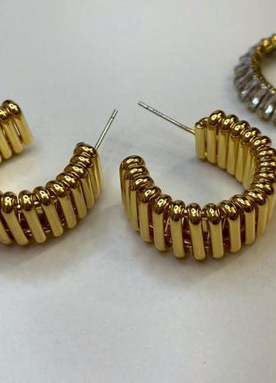 Серьги кольца в золотом коляре2 фото