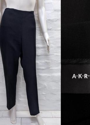 Akris элегантные оригинальные брюки из шерсти1 фото