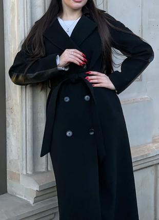 Двубортне пальто із кашеміру