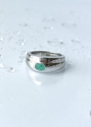 Срібний перстень з смарагдом1 фото