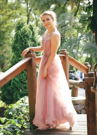 Нежно розовое длинное фатиновое платье с подкладом
