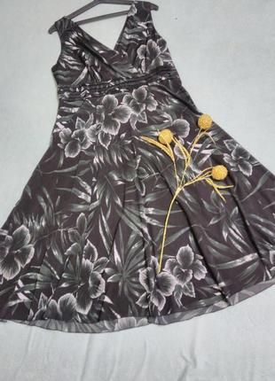 Плаття - сарафан великого," королівського" розміру з квітковим принтом/довгий/індія