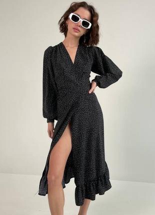 Женское длинное платье на запах в горох